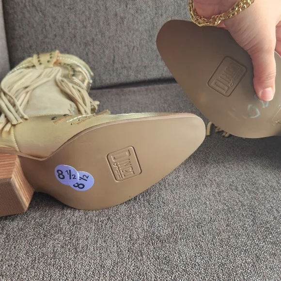 NEW Dingo Metallic Gold Fringe Heeled Cowboy Boots - Picture 8 of 9